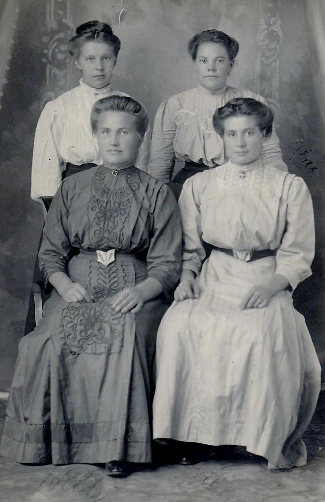 Grandma K with mother an 2 sisters 001
